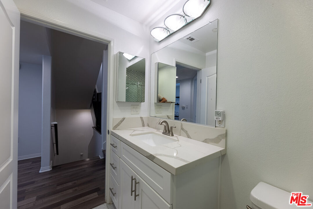 7301 W Manchester Ave Unit: 106