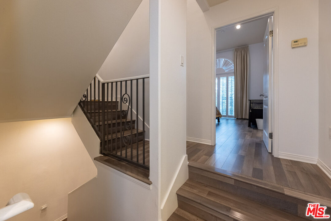 7301 W Manchester Ave Unit: 106