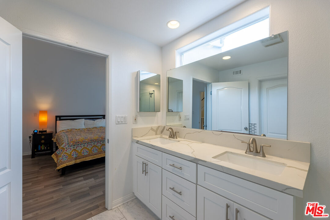 7301 W Manchester Ave Unit: 106