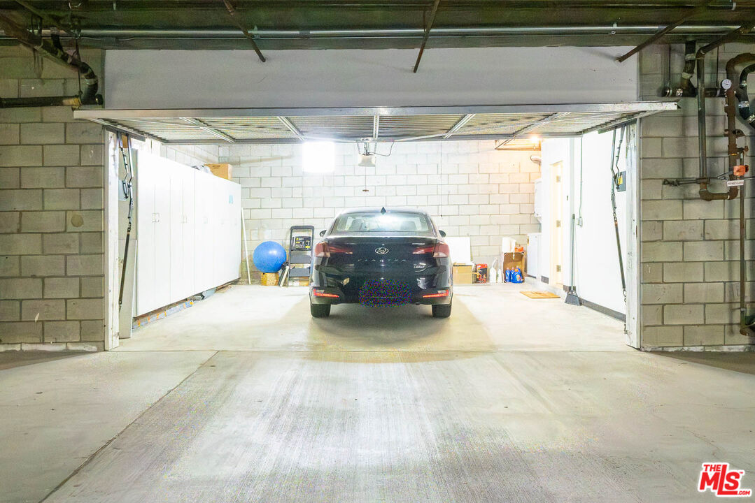 7301 W Manchester Ave Unit: 106