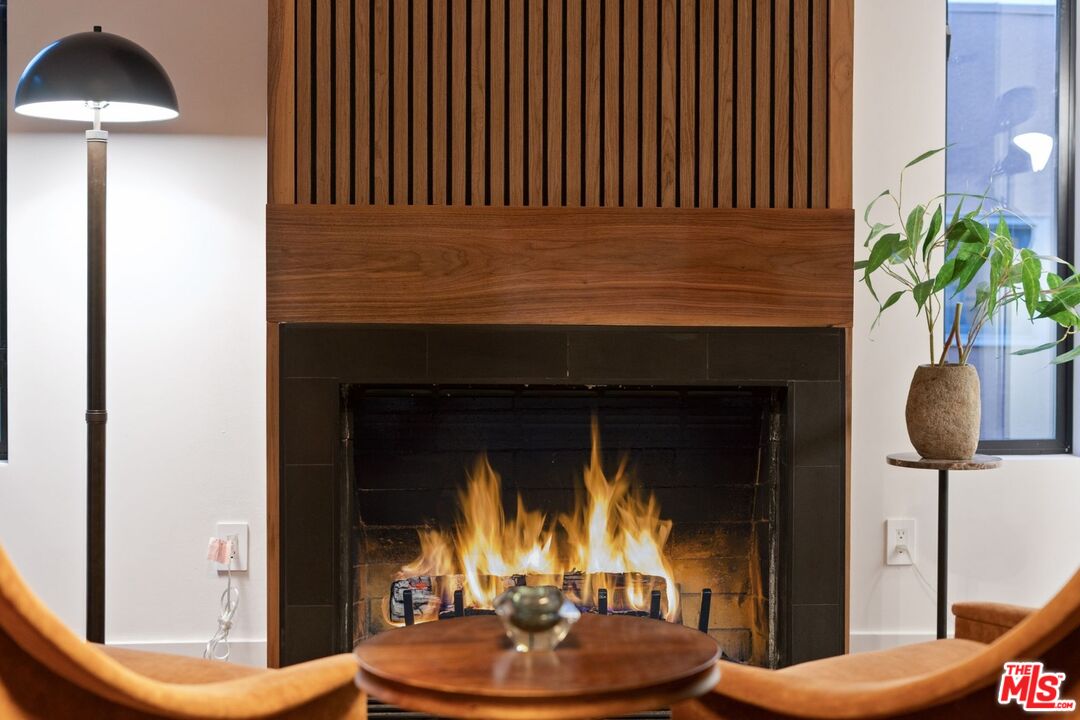 3601 Dixie Canyon Pl