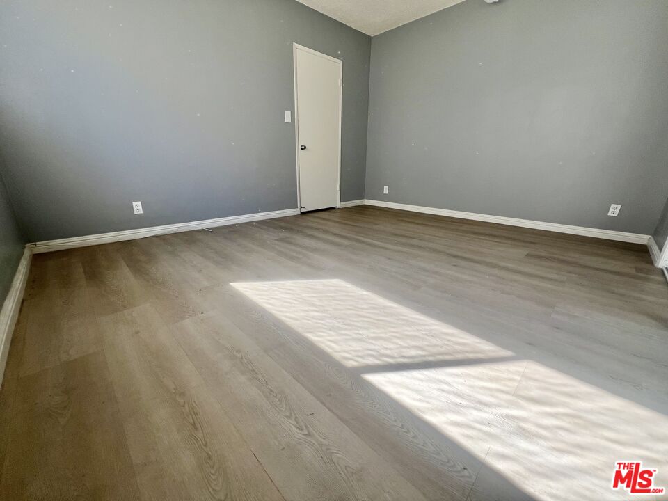 1426 S Orange Grove Ave Unit: 7