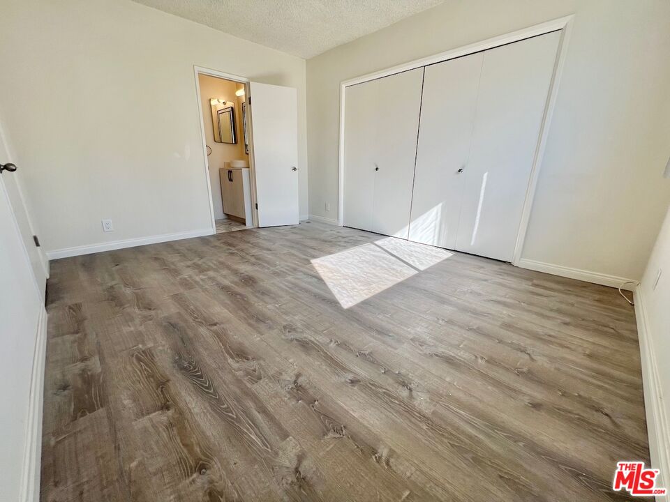 1426 S Orange Grove Ave Unit: 6