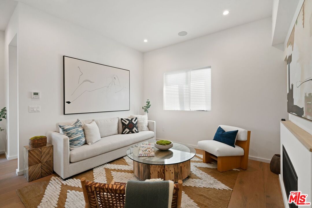 3810 S Verona Ct