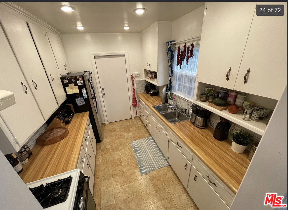 839 Sunset Ave