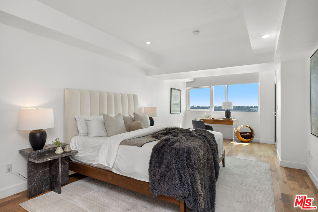 13600 Marina Pointe Dr Unit: 1507