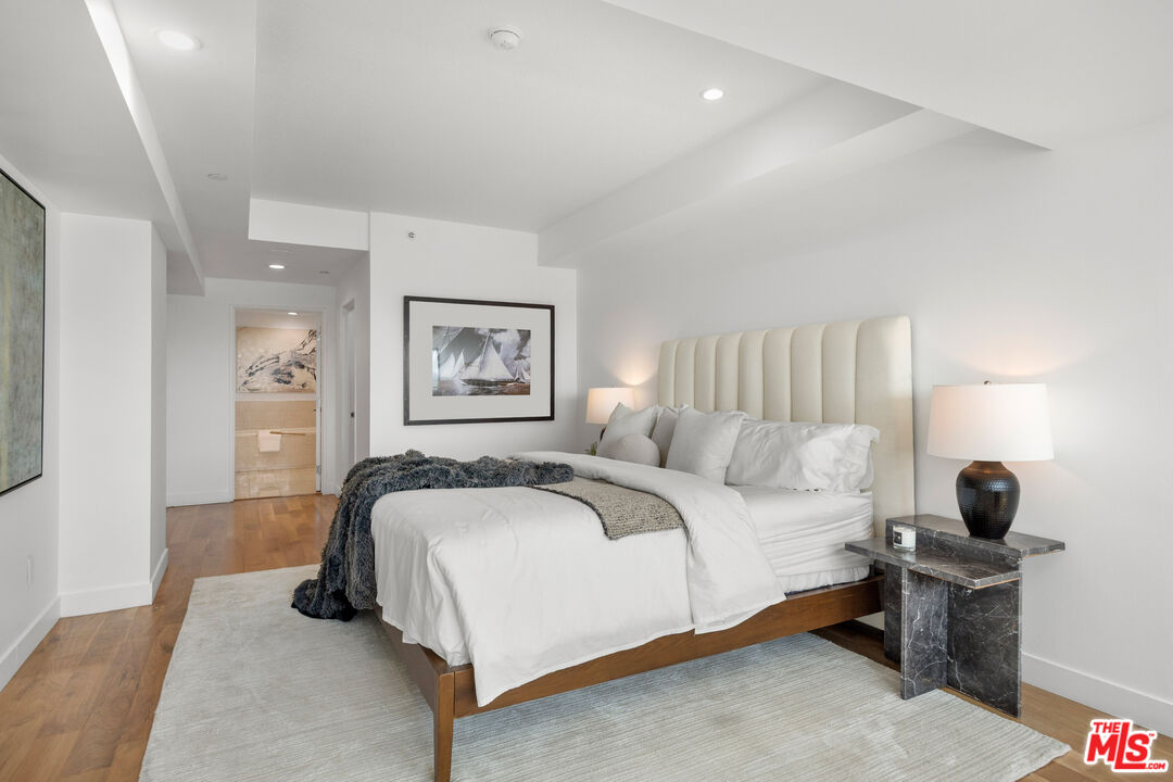 13600 Marina Pointe Dr Unit: 1507