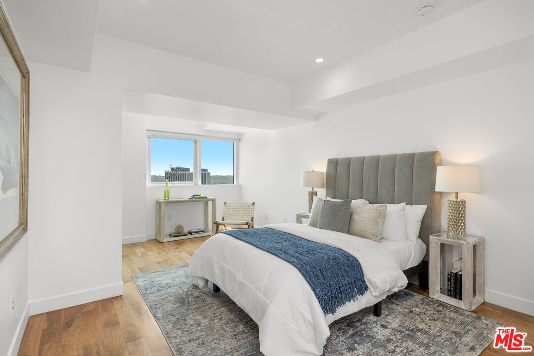 13600 Marina Pointe Dr Unit: 1507