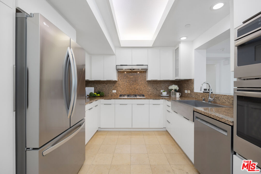 13600 Marina Pointe Dr Unit: 1507
