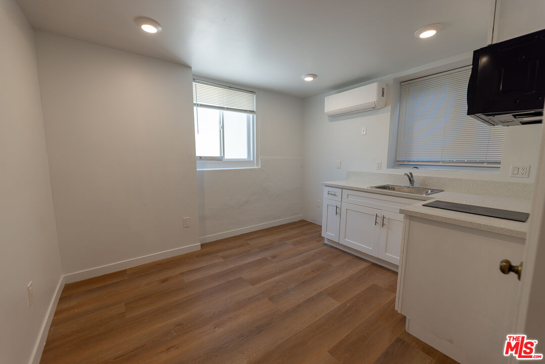 1420 Alvarado Ter Unit: 14