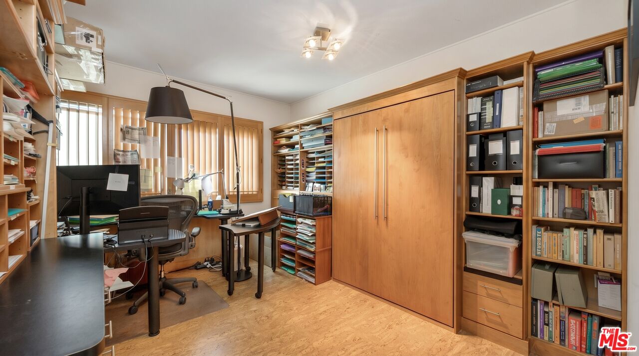 13650 Marina Pointe Dr Unit: 1207