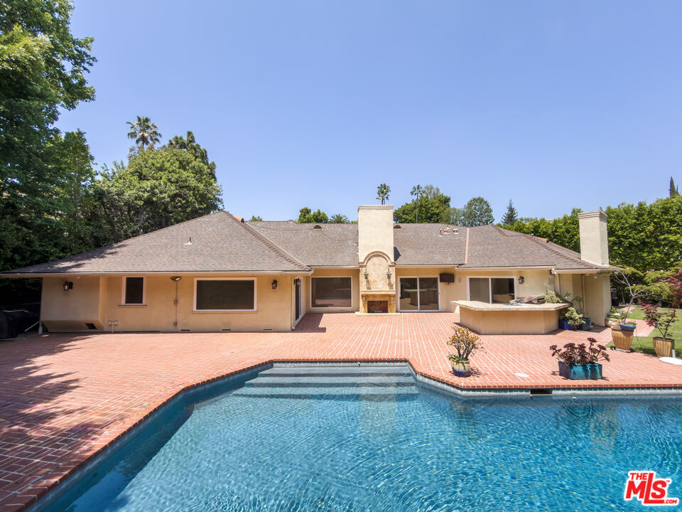 1094 Garden Ln