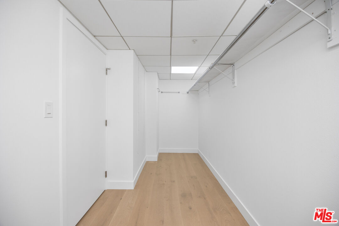 13700 Marina Pointe Dr Unit: 511