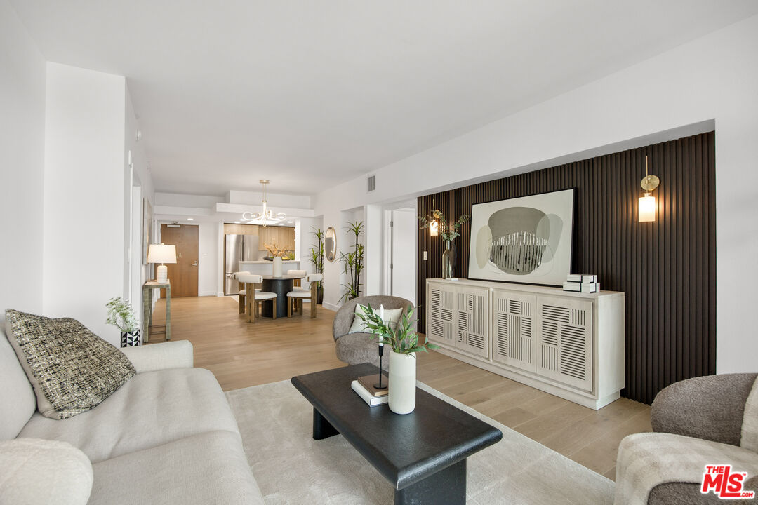 13700 Marina Pointe Dr Unit: 511