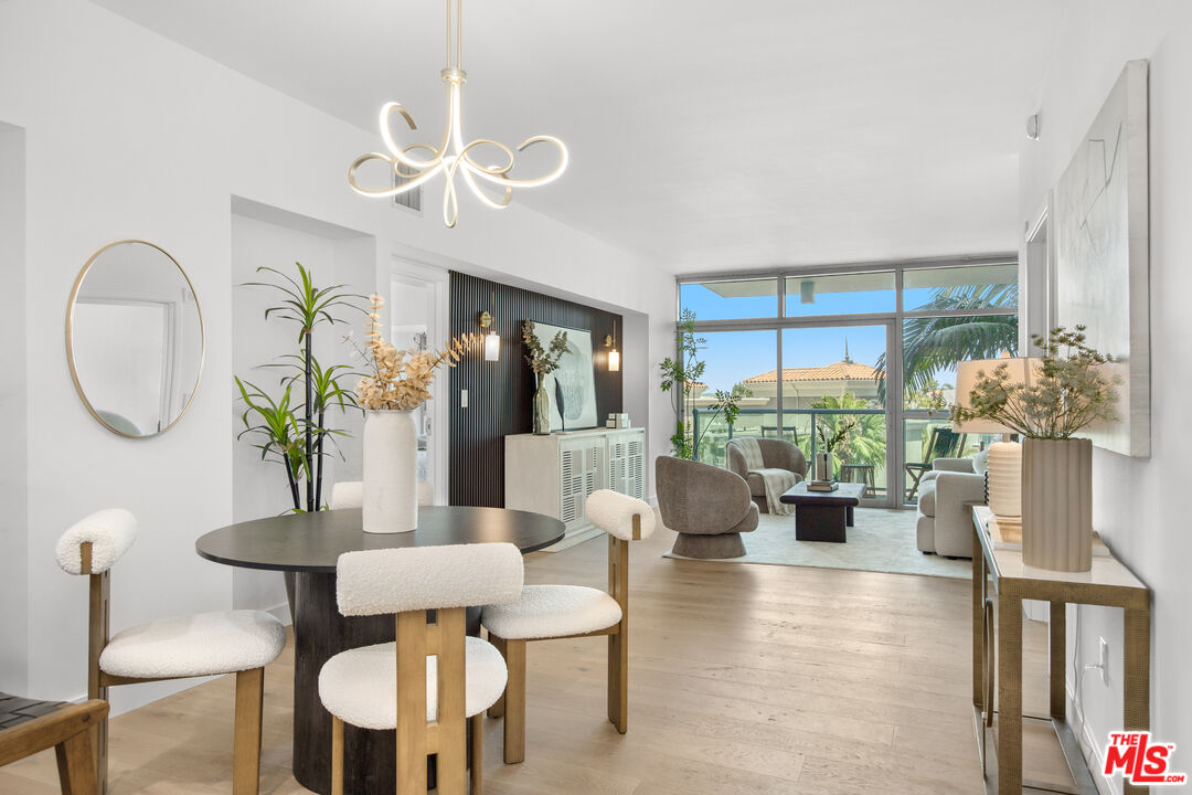 13700 Marina Pointe Dr Unit: 511
