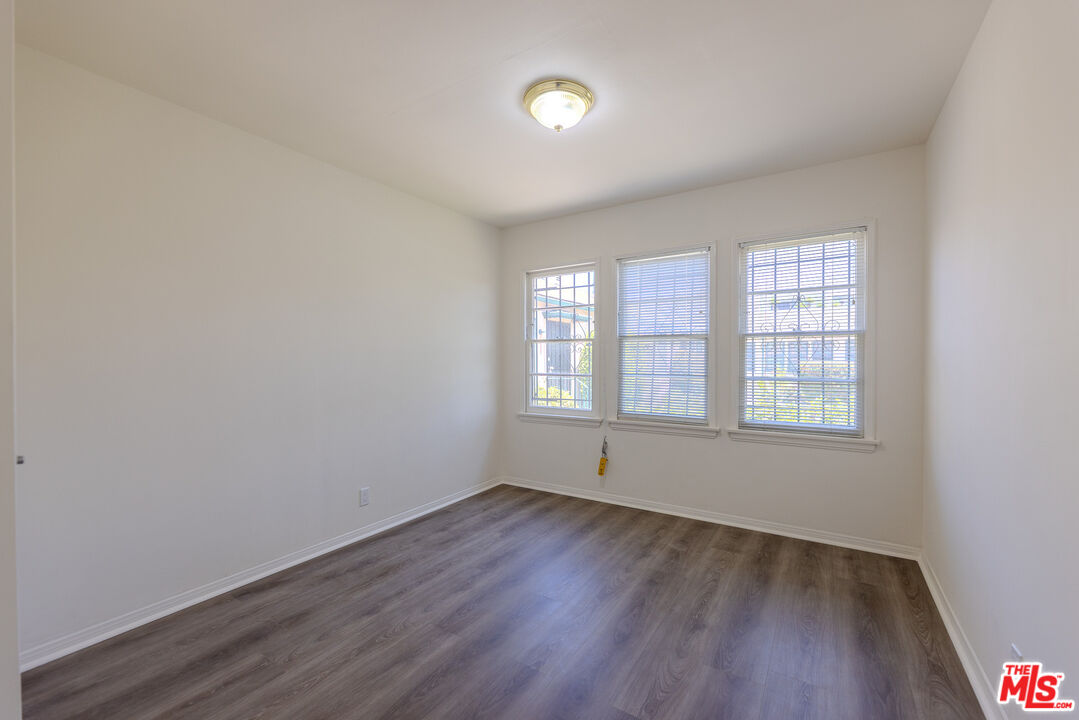 1940 S Robertson Blvd Unit: 10