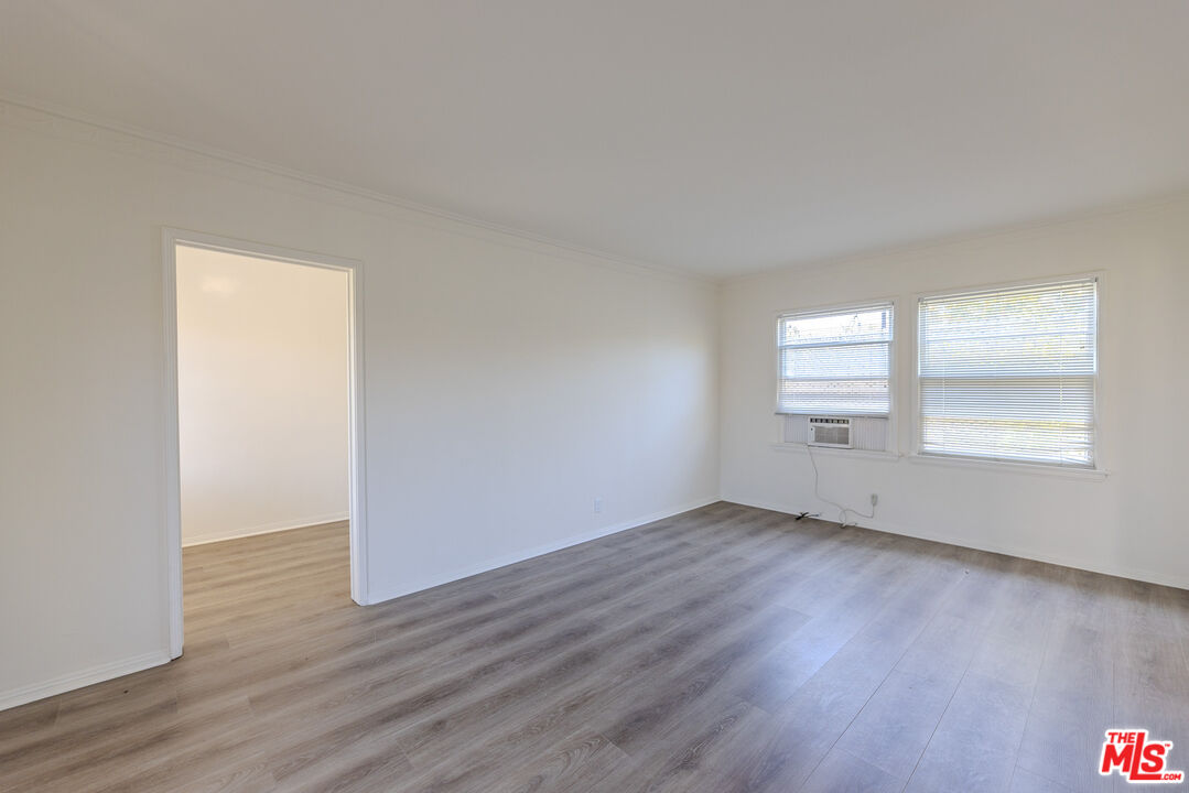 1940 S Robertson Blvd Unit: 10