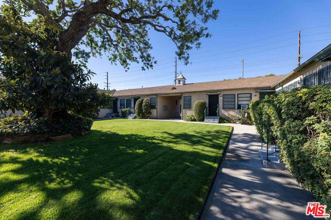 1940 S Robertson Blvd Unit: 10