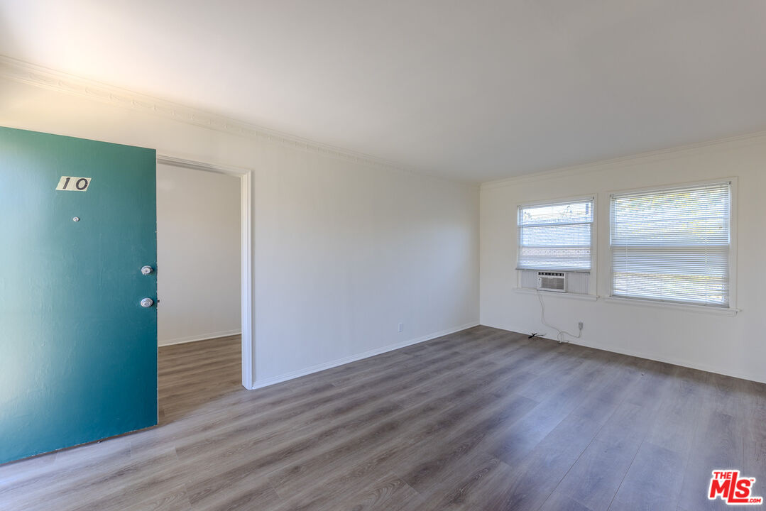 1940 S Robertson Blvd Unit: 10