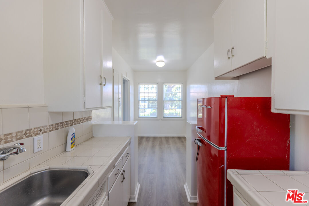 1940 S Robertson Blvd Unit: 10