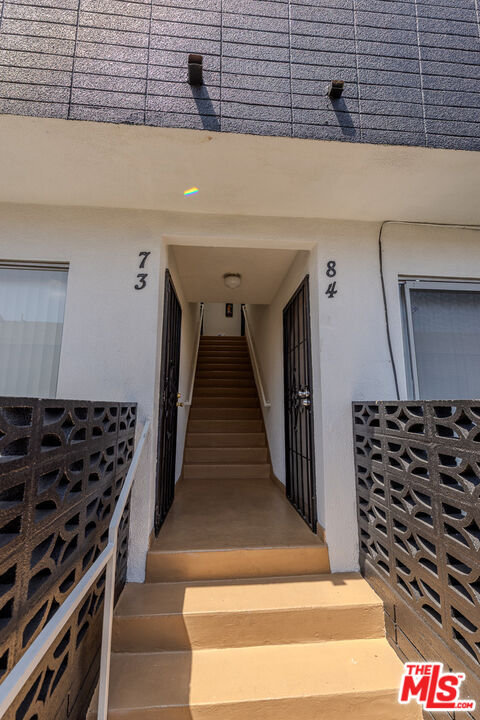 1930 S Robertson Blvd Unit: 7