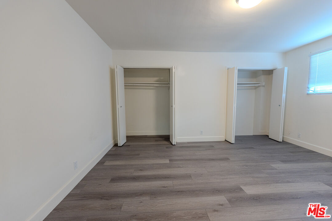 1930 S Robertson Blvd Unit: 7