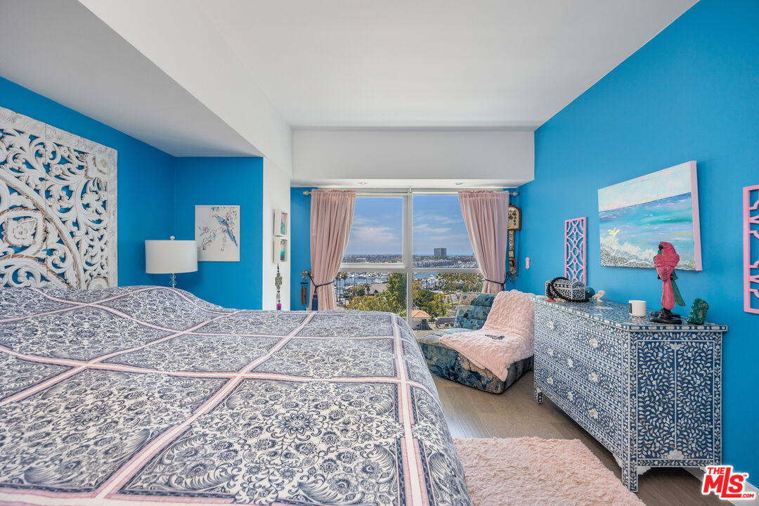 13700 MARINA POINTE DR Unit: 1016