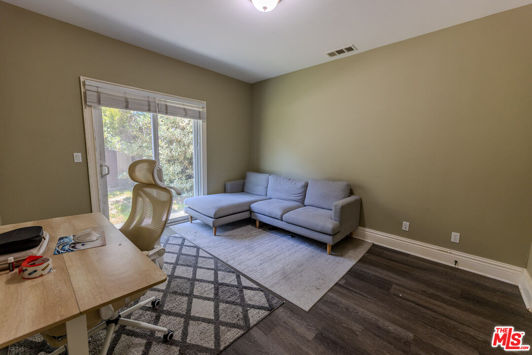 1912 Vanderbilt Ln Unit: C
