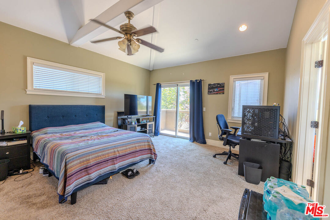 1912 Vanderbilt Ln Unit: C