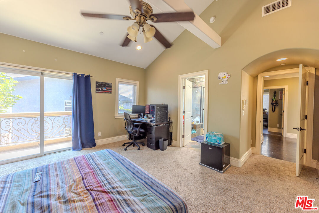 1912 Vanderbilt Ln Unit: C