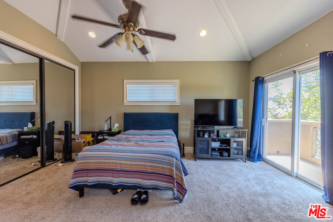 1912 Vanderbilt Ln Unit: C
