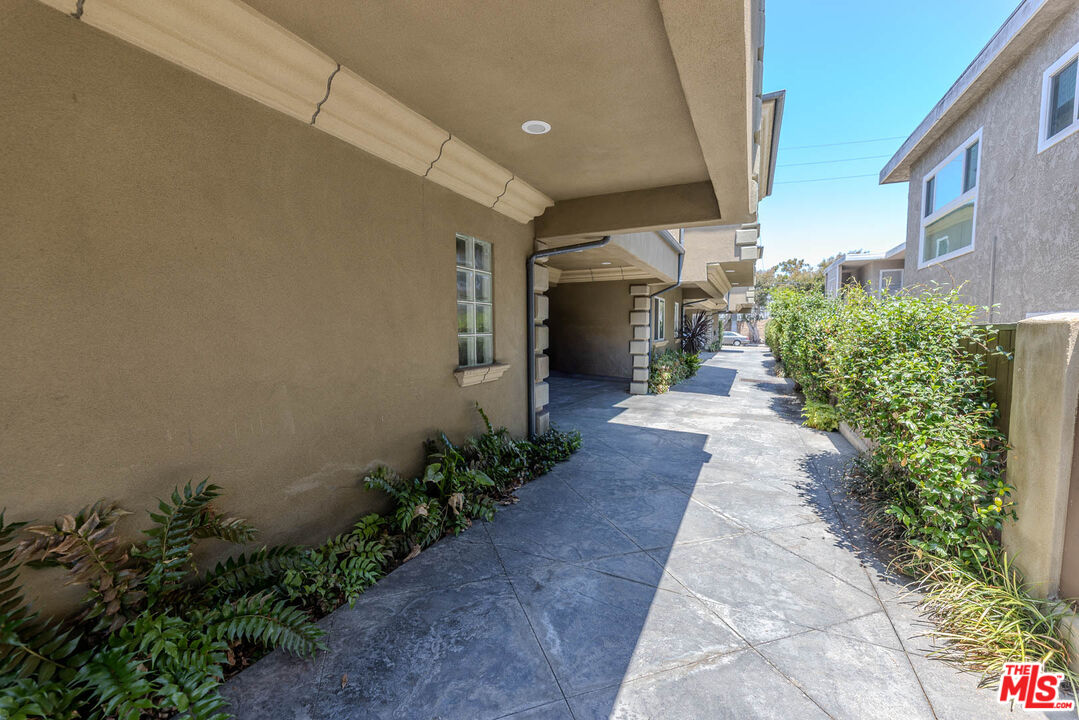 1912 Vanderbilt Ln Unit: C