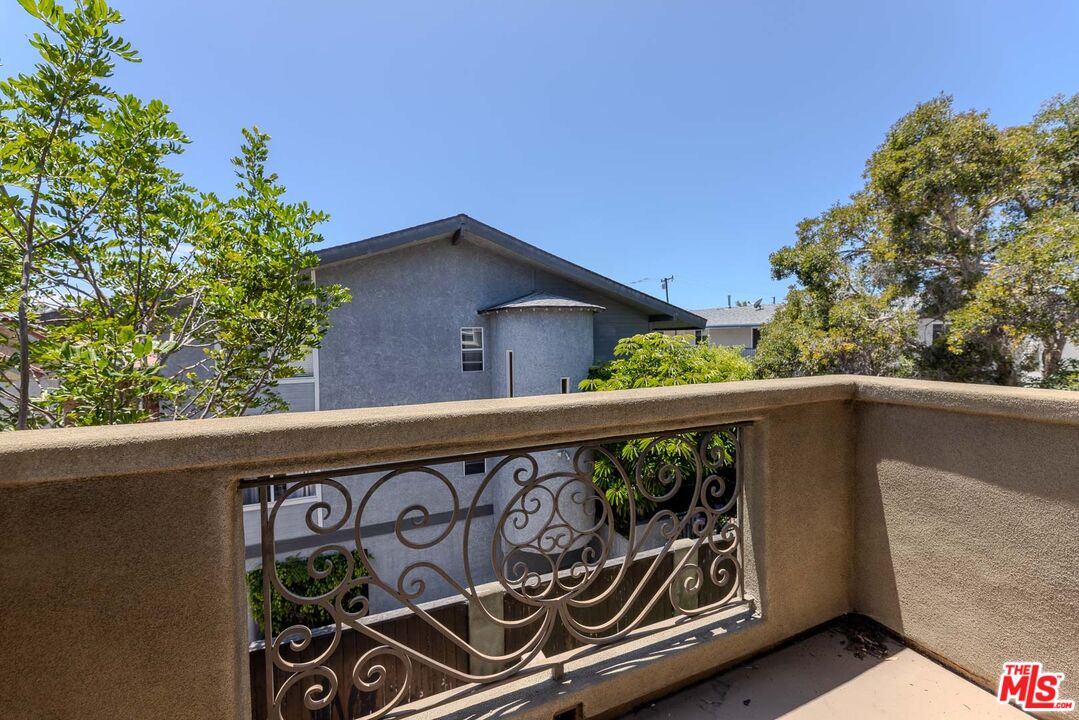 1912 Vanderbilt Ln Unit: C