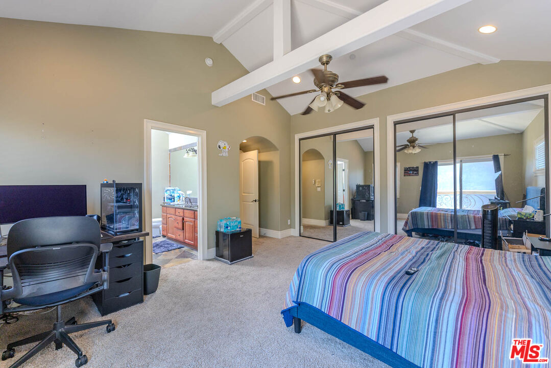 1912 Vanderbilt Ln Unit: C
