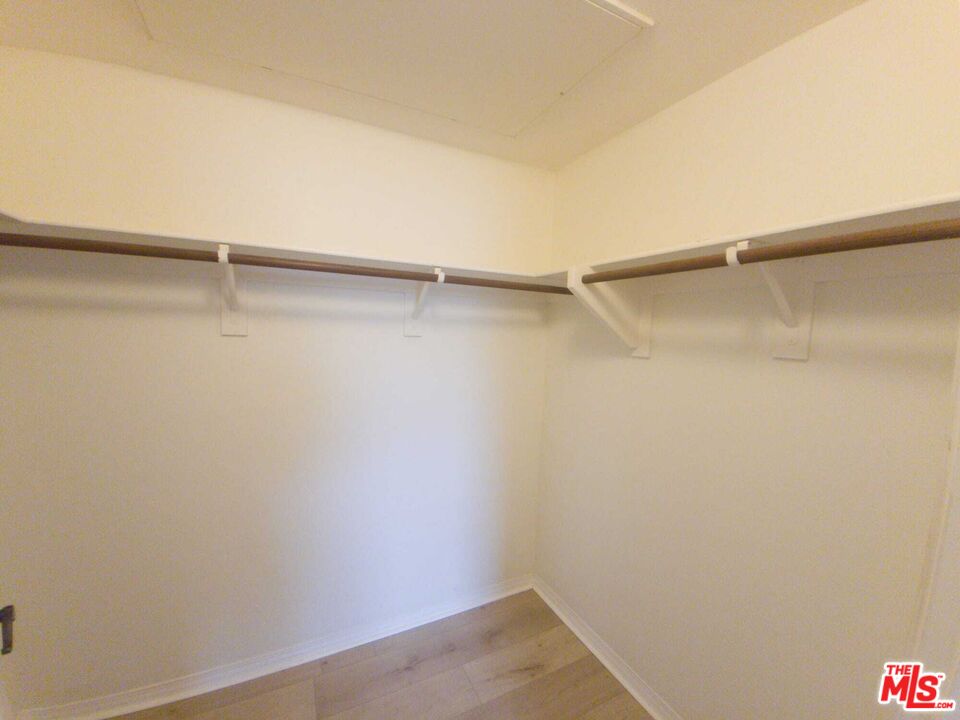 6020 Seabluff Dr Unit: 302
