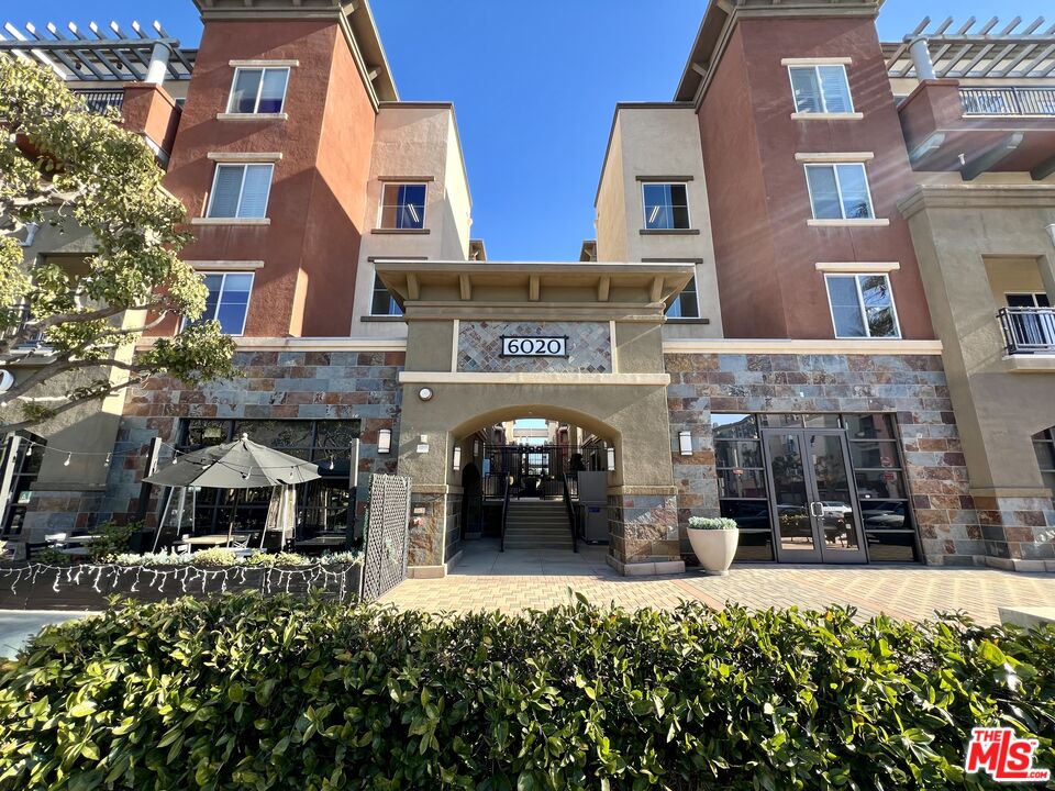 6020 Seabluff Dr Unit: 302