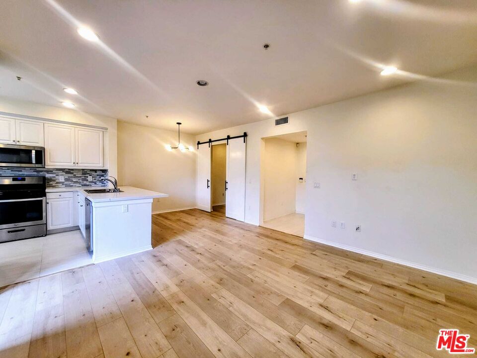 6020 Seabluff Dr Unit: 302