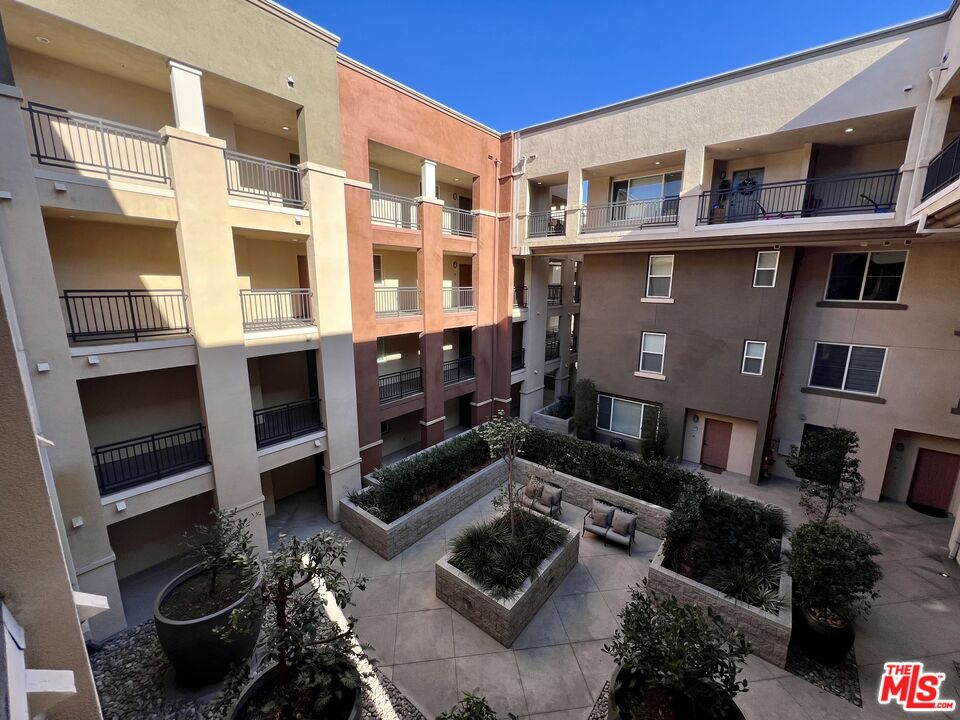 6020 Seabluff Dr Unit: 302
