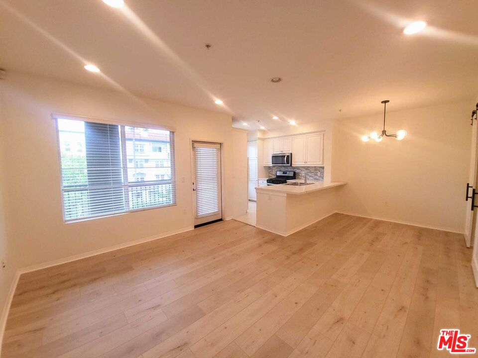 6020 Seabluff Dr Unit: 302