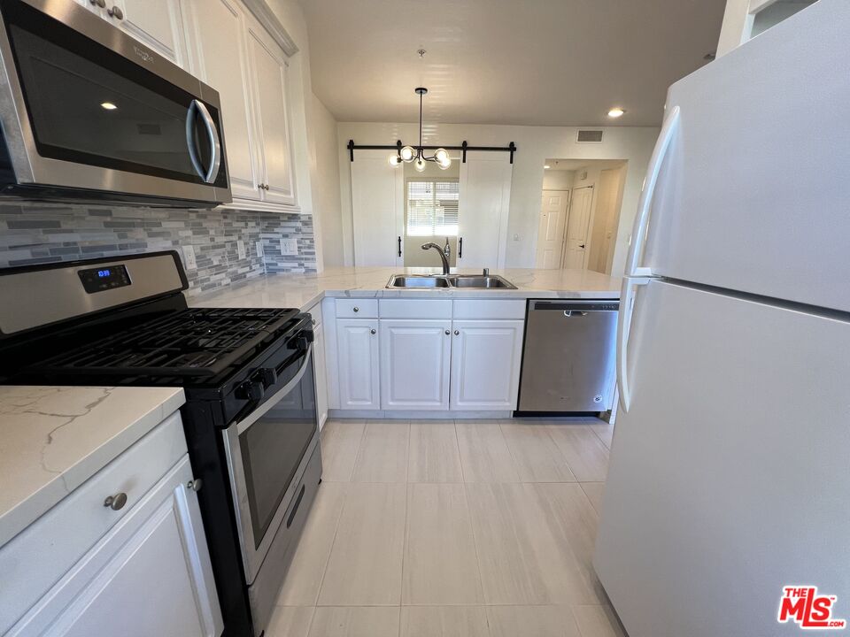 6020 Seabluff Dr Unit: 302