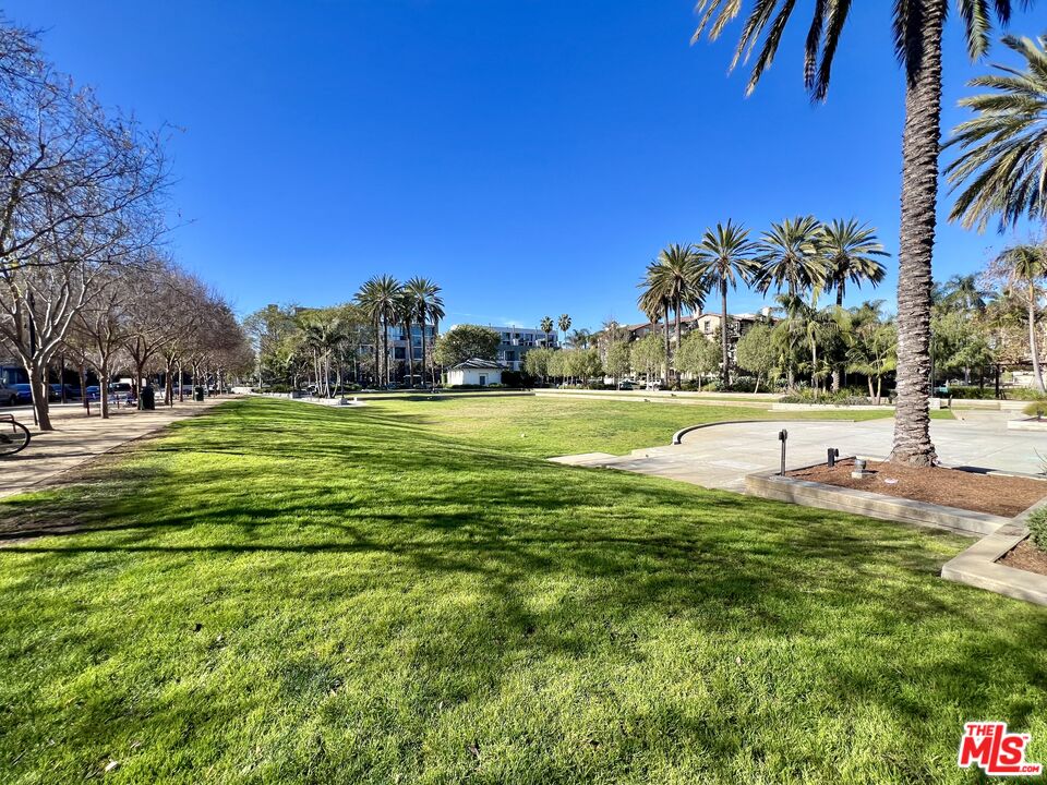 6020 Seabluff Dr Unit: 302