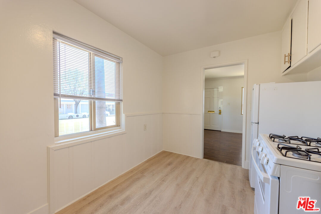 233 E Alameda Ave Unit: A