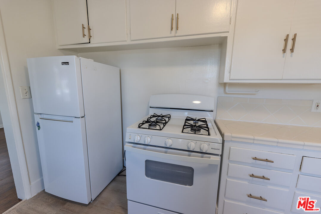 233 E Alameda Ave Unit: A