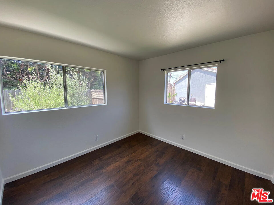 837 Sunset Ave