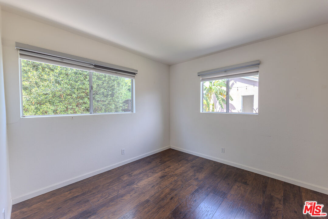 837 Sunset Ave