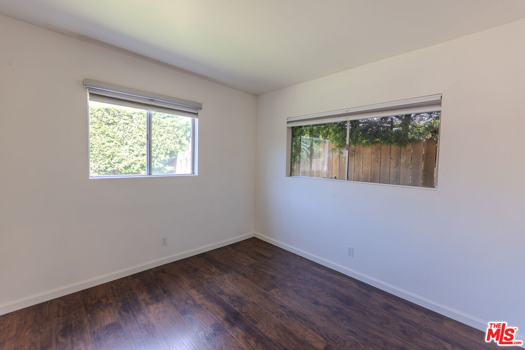837 Sunset Ave