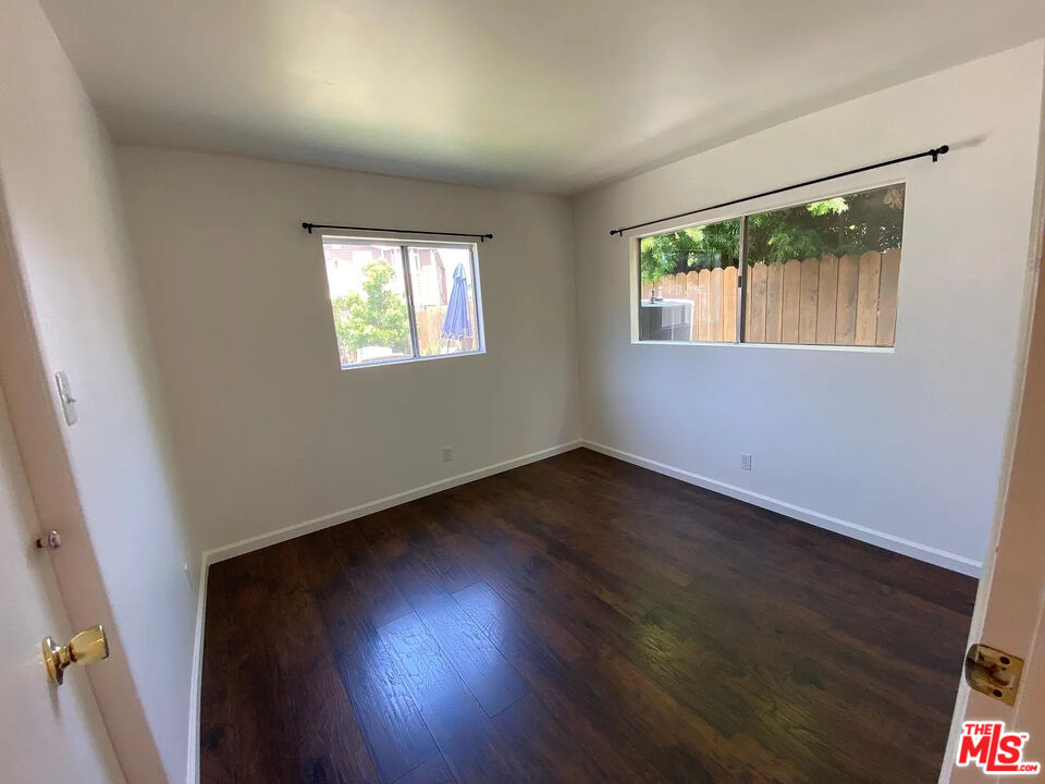 837 Sunset Ave