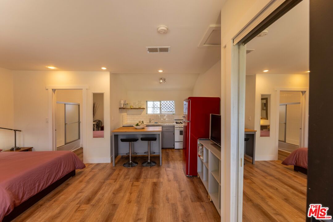 12835 Delano St Unit: A