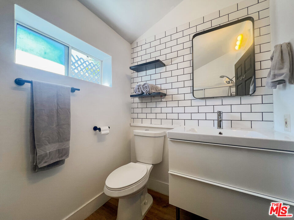 12835 Delano St Unit: A