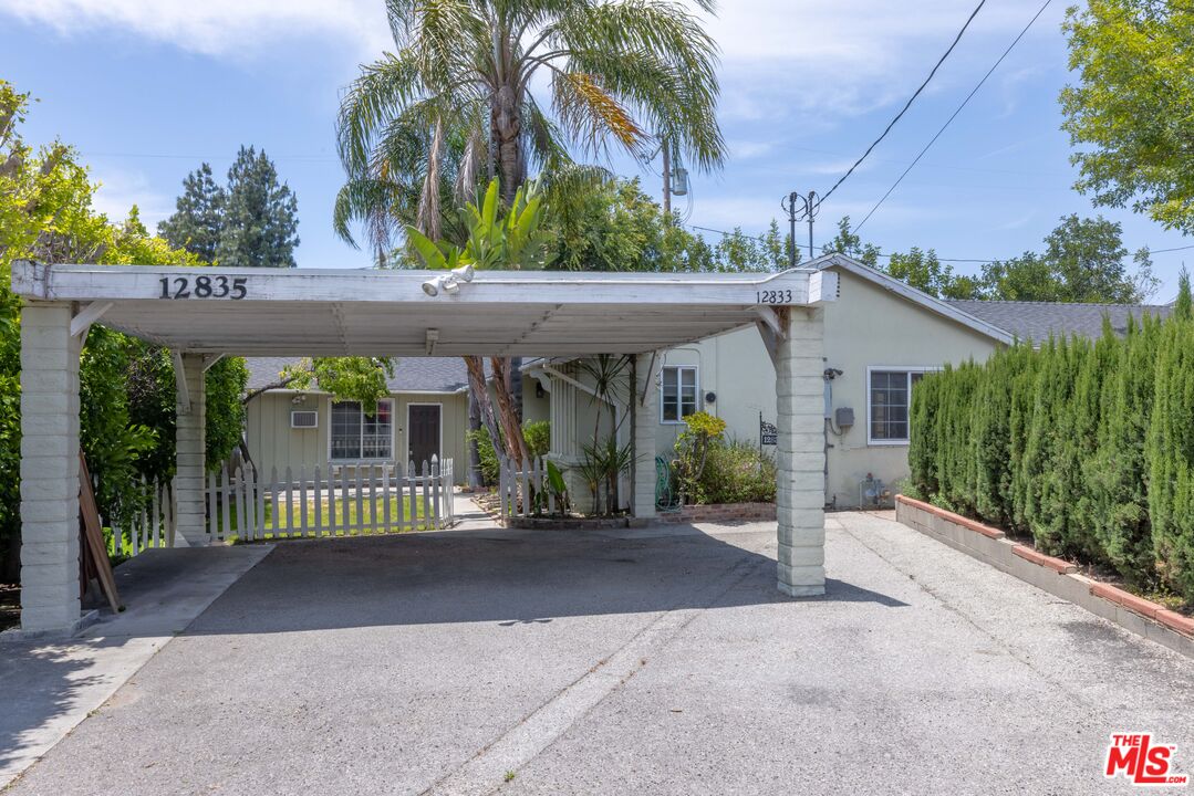 12835 Delano St Unit: A